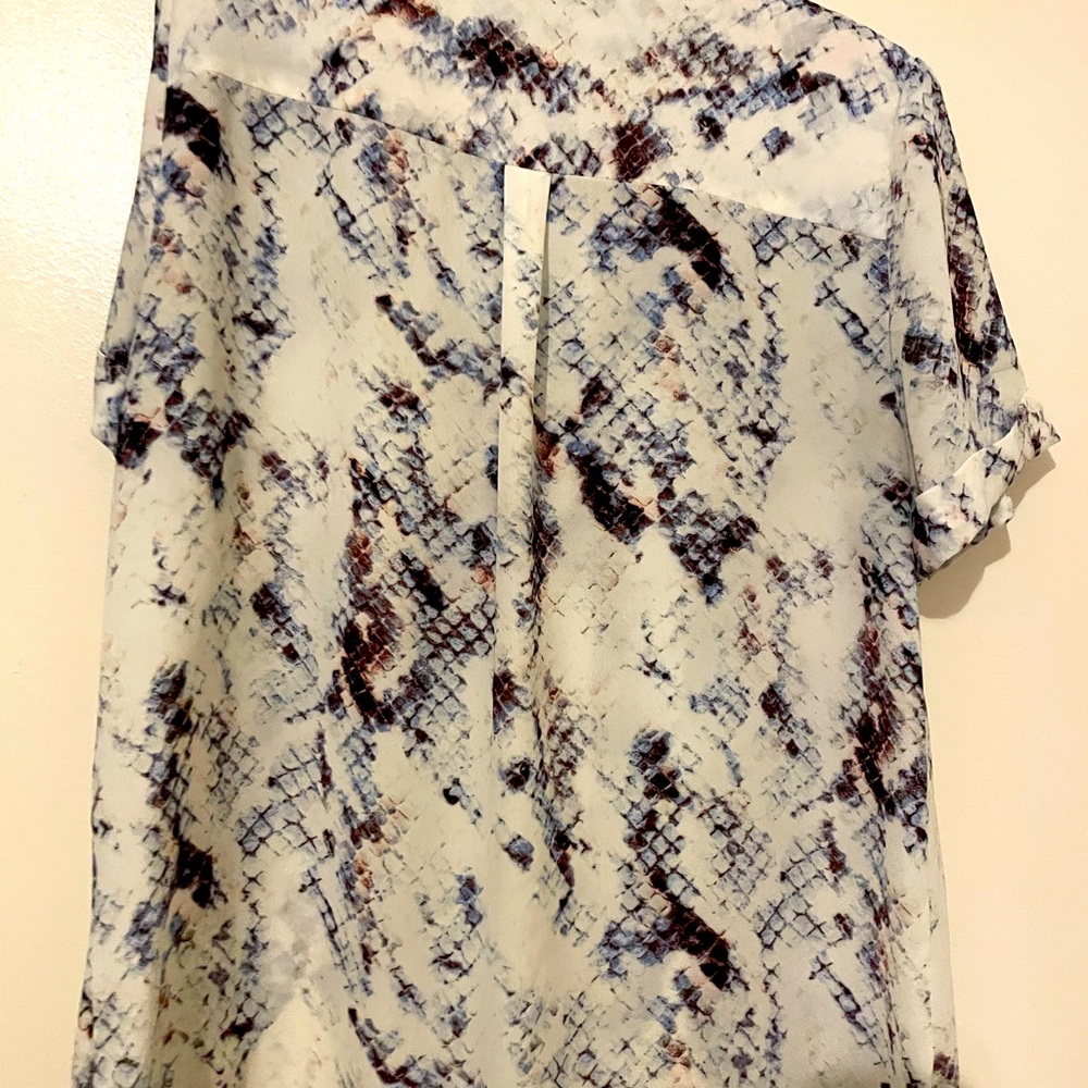 Beautiful work blouse - Picture 2 of 3